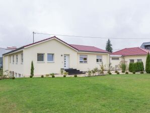 Apartment Moderne Ferienwohnung in Markdorf mit Swimmingpool - Markdorf - image1