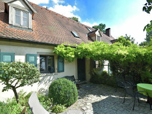 Holiday house Gemütliches Ferienhaus mit Gartenlaube amWaldrand - Weißenburg - image1