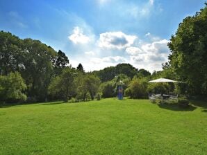 Holiday house Cosy holiday home with gazebo - Weißenburg - image1