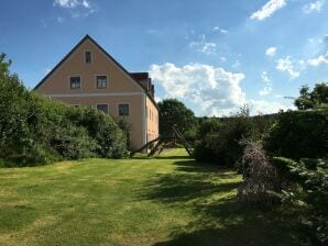 Apartment Geräumige Ferienwohnung mit Sauna in Schönsee - Schoensee - image1
