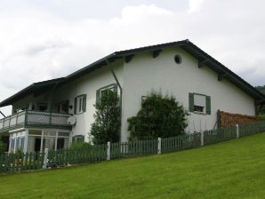 Gezellig appartement met eigen terras in Hauzenberg - zonnebaden - image1