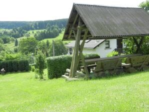 Holiday house Appealing holiday home in Altenfeld with terrace - Altenfeld - image1