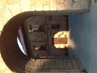 Cottage Labastida Outdoor Recording 3