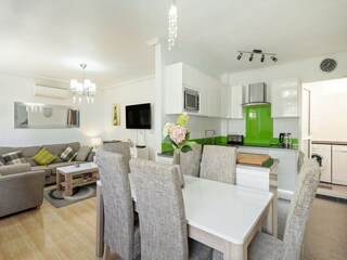 Holiday house Los Montesinos Features 25