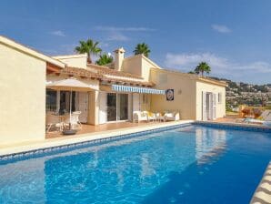 Villa Vrijstaand huis, geheel gelijkvloers met prachtig uitzicht vlakbij Moraira - Moraira - image1