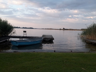 Blick auf den See  abends