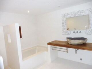 Villa Cala Tarida Features 28