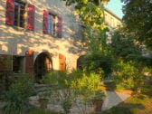 Haus mit Terrasse und Garten