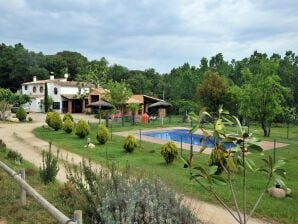 Maison de vacances Confortable gîte avec piscine à Riudarenes - Riudarènes - image1