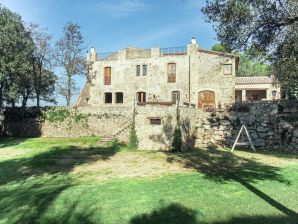 Gîte Demeure traditionnelle avec piscine à Navata - Navata - image1