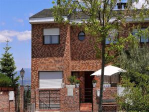 Holiday house Duplex-Villa mit Pool in Madrid - Galapagar - image1