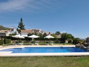 Maison de vacances Gîte charmant avec piscine situé à Periana - Périana - image1