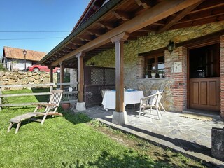 Cottage Nava Outdoor Recording 2