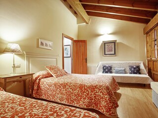 Cottage Nava Features 16