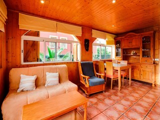 Holiday house El Vendrell Features 30