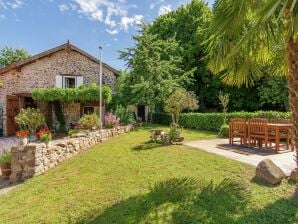 Maison de vacances Charmant gîte avec piscine à Roussines - Roussines - image1