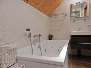 Ferienhaus Beaulieu (Cantal) Ausstattung 13