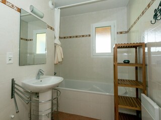 Villa Sampzon Caratteristiche 30