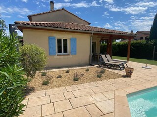 Villa Sampzon Buitenaudio-opname 3