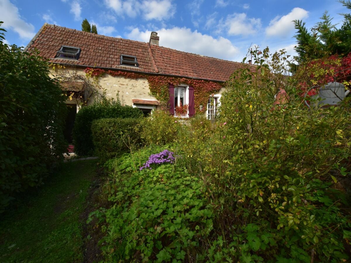 Ferienhaus Mézy-Moulins Außenaufnahme 4