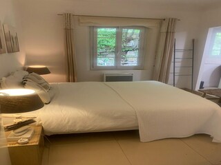 Villa Grasse Features 24
