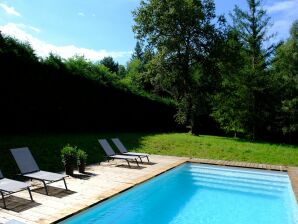 Ferienhaus Wunderschön gelegenes Landhaus mit beheiztem Pool - Laval-sur-Luzège - image1