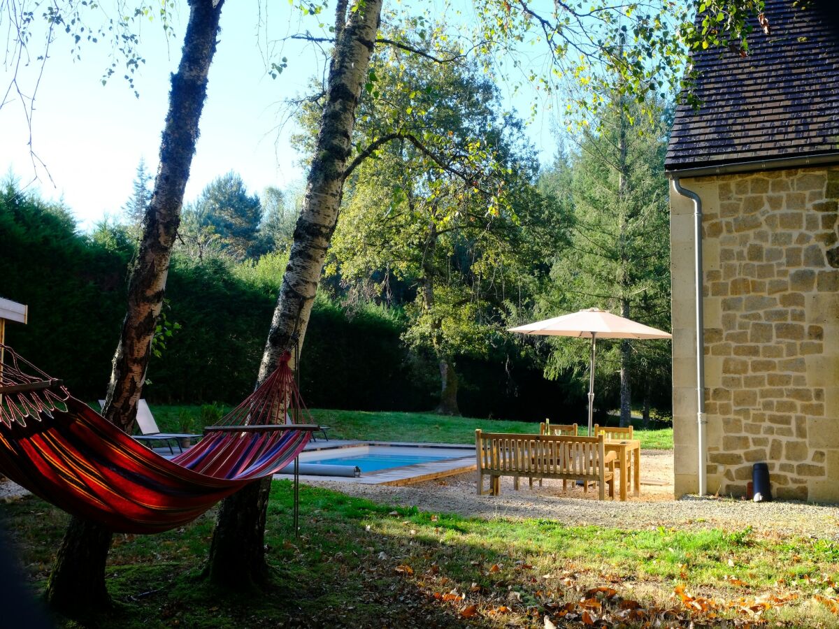 Casa de vacaciones Laval-sur-Luzège Grabación al aire libre 1