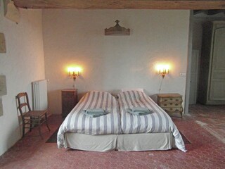 Castle Lurcy-Lévis Features 28