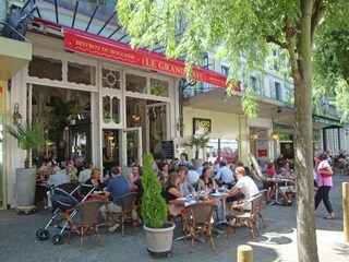 Castle Lurcy-Lévis Environment 36