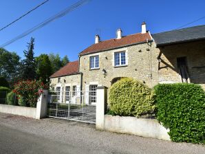 Modernes Ferienhaus auf der Wiese - Vault-de-Lugny - image1