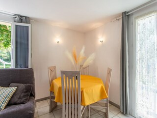 Holiday house Chateauneuf-Villevieille Features 17