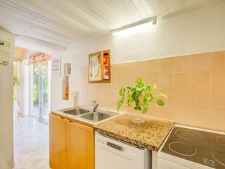 Holiday house Chateauneuf-Villevieille Features 31