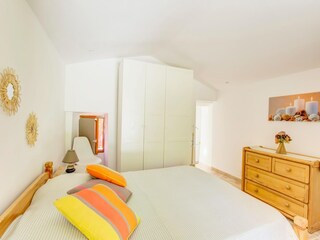 Holiday house Chateauneuf-Villevieille Features 30