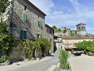 Maison de vacances Labeaume Environnement 32