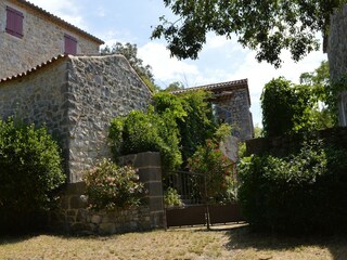Casa de vacaciones Berrias-et-Casteljau Grabación al aire libre 13