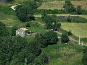 Holiday house Beautiful Holiday Home in Saint-Pons - Saint-Jean-le-Centenier - image1