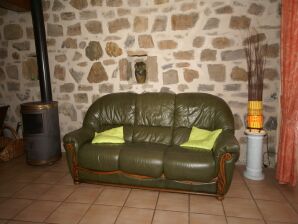 Holiday house Beautiful Holiday Home in Saint-Pons - Saint-Jean-le-Centenier - image1