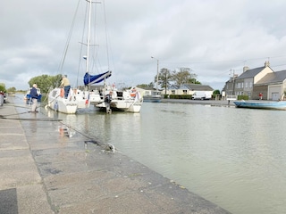 Holiday cottage Canchy Environment 34