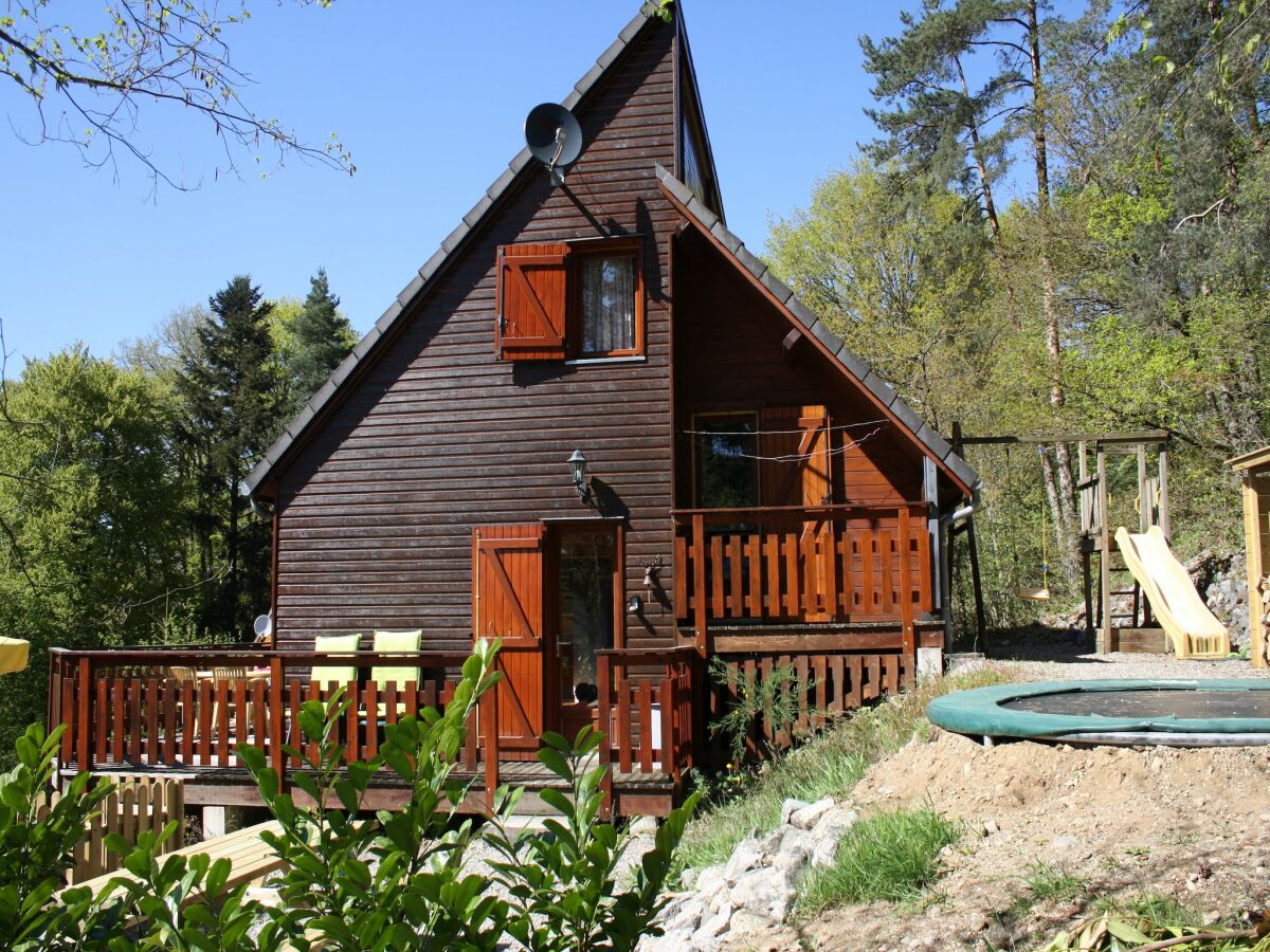 Ferienhaus Beaulieu (Cantal) Außenaufnahme 2