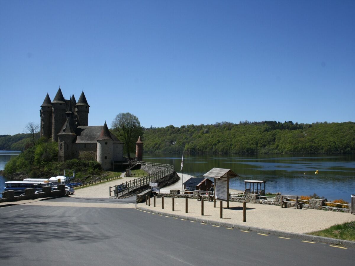 Ferienhaus Beaulieu (Cantal) Umgebung 28