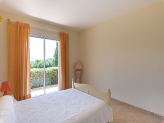 Villa Calcatoggio Features 33