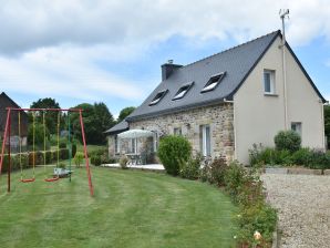 Holiday house Tasteful holiday home in Plouvara with garden - Tréméloir - image1