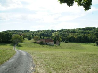 Holiday house Bézenac Environment 20