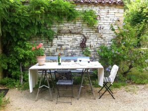 Karakteristiek vakantiehuis in de Dordogne met terras - Sint Martial de Nabirat - image1