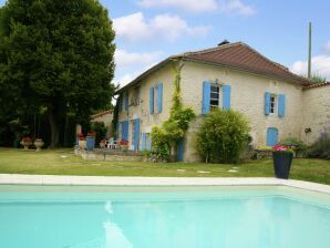 Geräumiges Ferienhaus mit Pool in Lusignac - Lusignac - image1