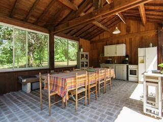 Cottage Issac Outdoor Recording 2