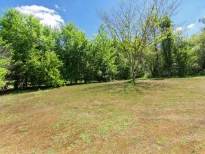 Herenhuis in Bourgnac met tuin