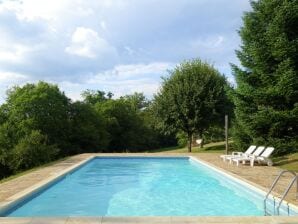 Schöne Villa in La Coquille mit Swimmingpool - La Coquille - image1