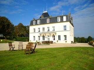 Schloss Asnières Außenaufnahme 4
