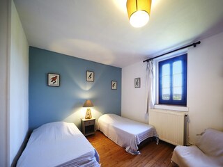 Castle Asnières Features 30